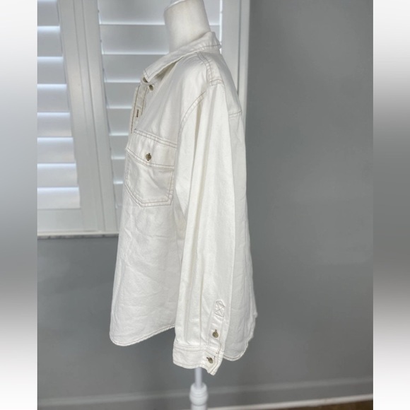American Eagle Woman’s M Shacket Oversized Off White Denim button down Shirt - Picture 5 of 14